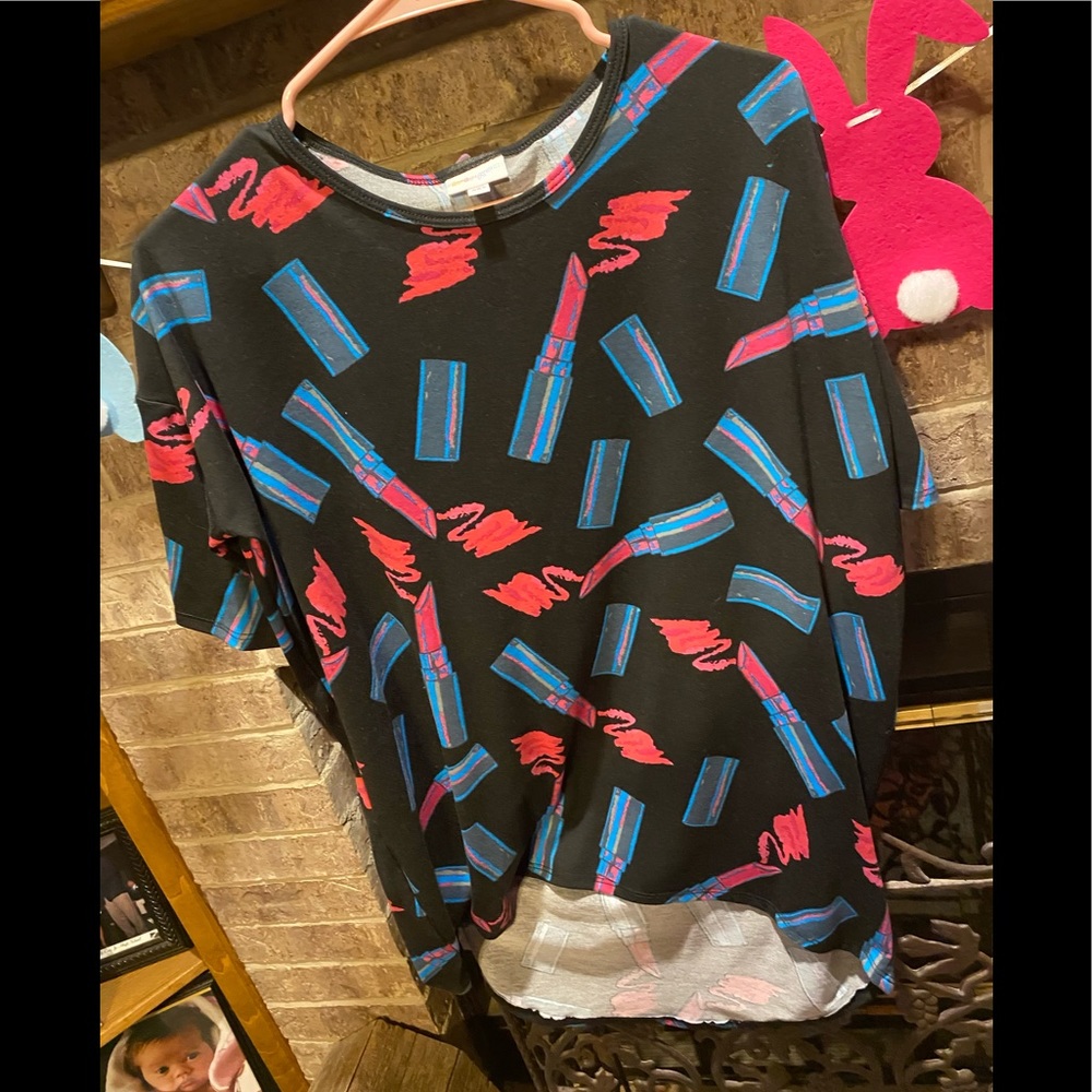 LuLaRoe Lipstick top